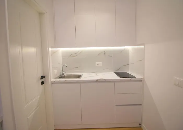 アパート Oni Sarandë